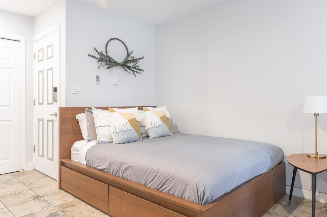 Updated Whistler Creek Studio With Parking วิสต์เลอร์ ภายนอก รูปภาพ